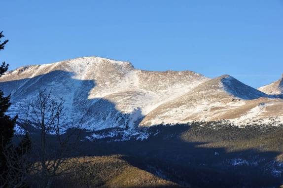 As famosas Montanhas Rochosas, no Rocky Mountains National Park, perto de Boulder, no Colorado, nos Estados Unidos